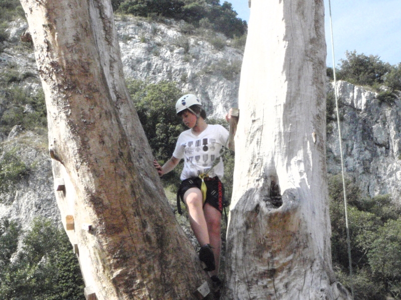 Village Camps International Summer Camp Ard&egrave;che, France 2019-07-26 https://www.villagecamps.com/journals_admin/images/67-11-Grigory gets up the tree.jpg
